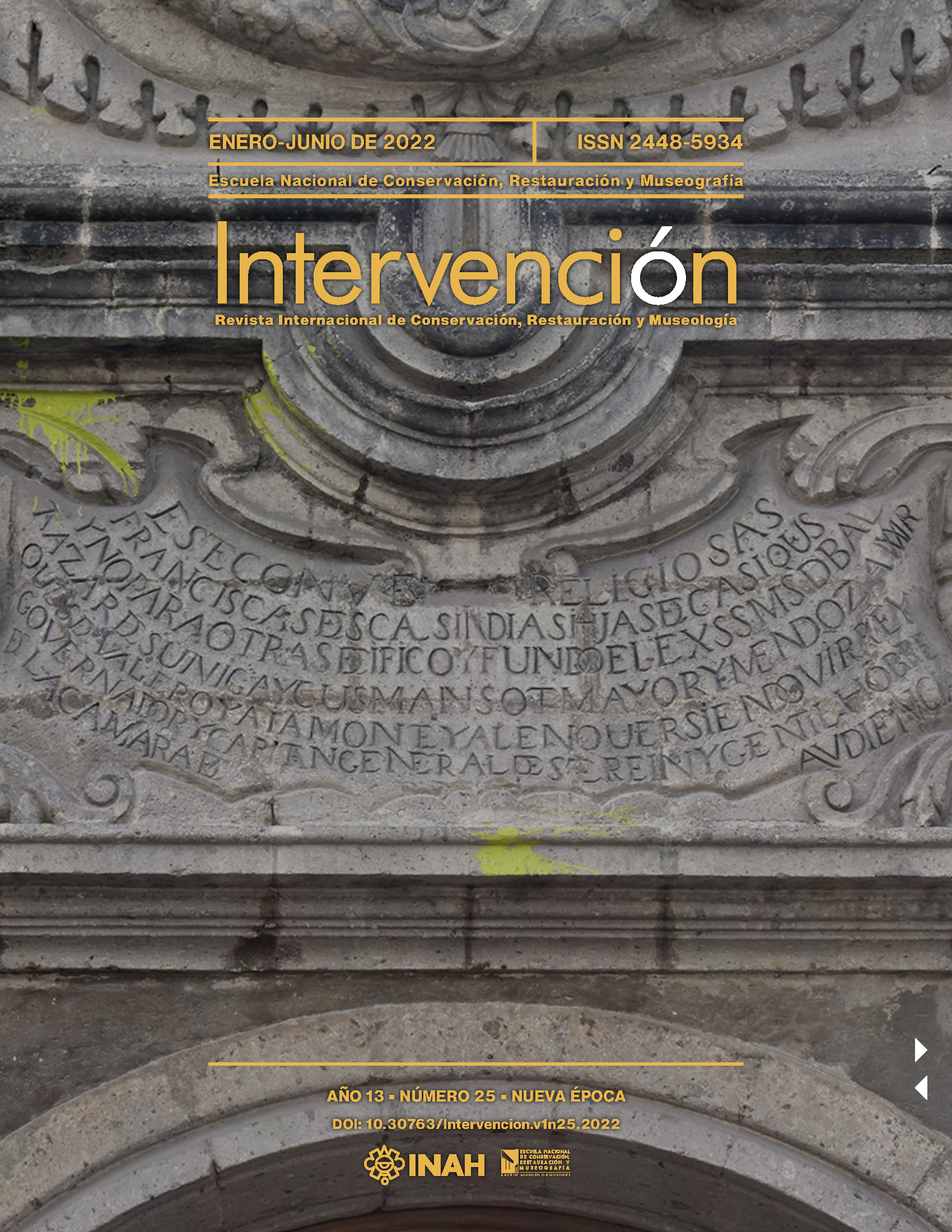 Detalle de la inscripción que advierte en la portada del templo de la exclusividad indígena del convento de Corpus Christi (Fotografía: Raúl Santos; octubre de 2022).
